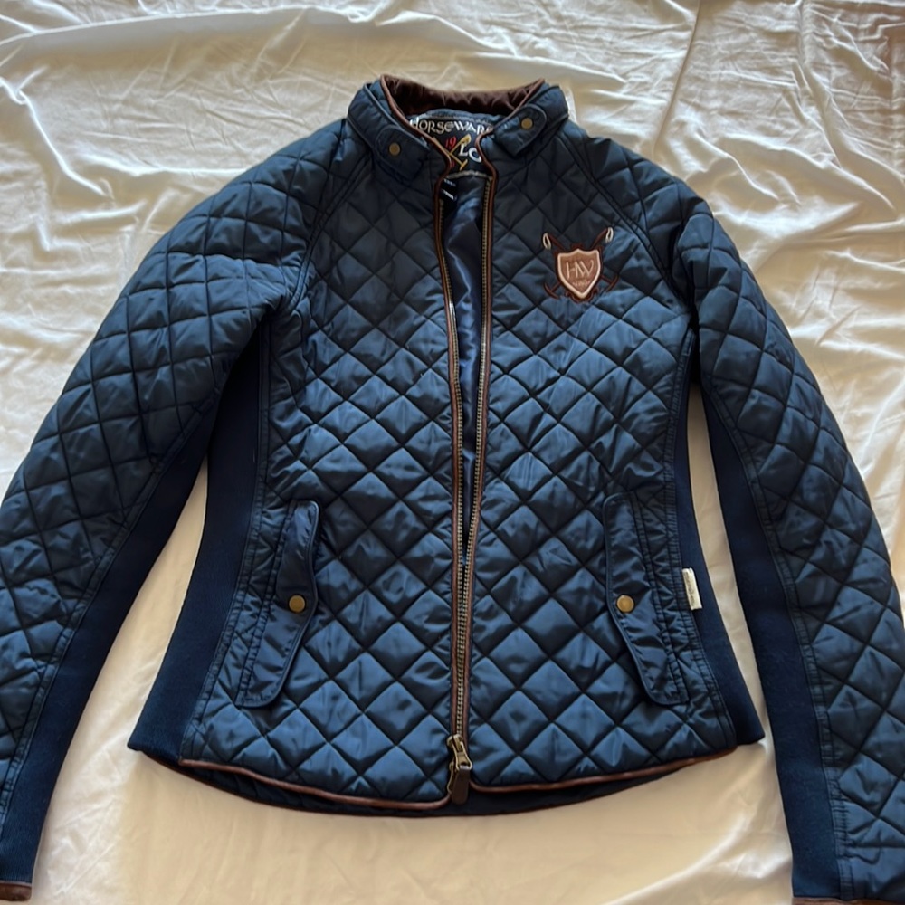 Horse ware puffy jacket